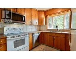 9714 77 Avenue, Peace River, AB T8S1C9 Photo 11