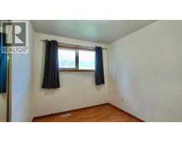 9714 77 Avenue, Peace River, AB T8S1C9 Photo 32