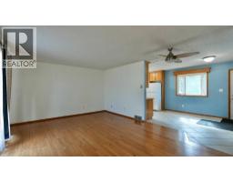 9714 77 Avenue, Peace River, AB T8S1C9 Photo 24