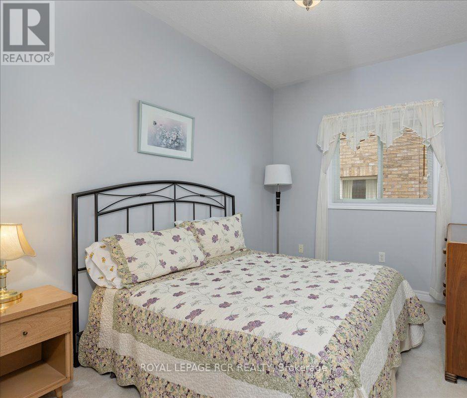 332 King Street, East Gwillimbury, ON photo 12