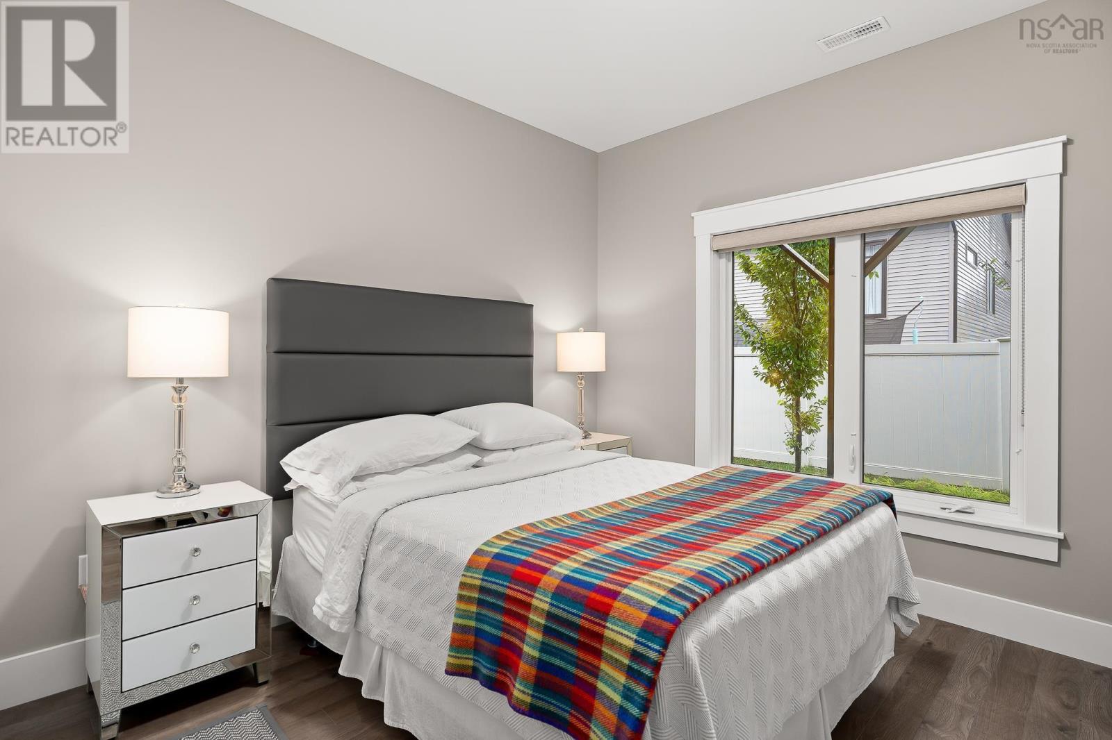 111 Theresa McNeil Grove - 28