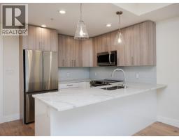 203 7098 Wallace Dr, Central Saanich, BC V8M1G9 Photo 8