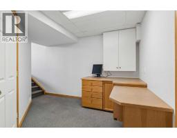 246 Mt Lorette Place SE - photo 30