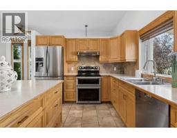 246 Mt Lorette Place SE - photo 12