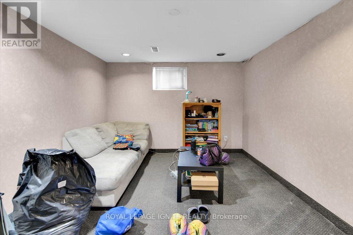 76 Celeste Drive, Toronto, ON photo 33