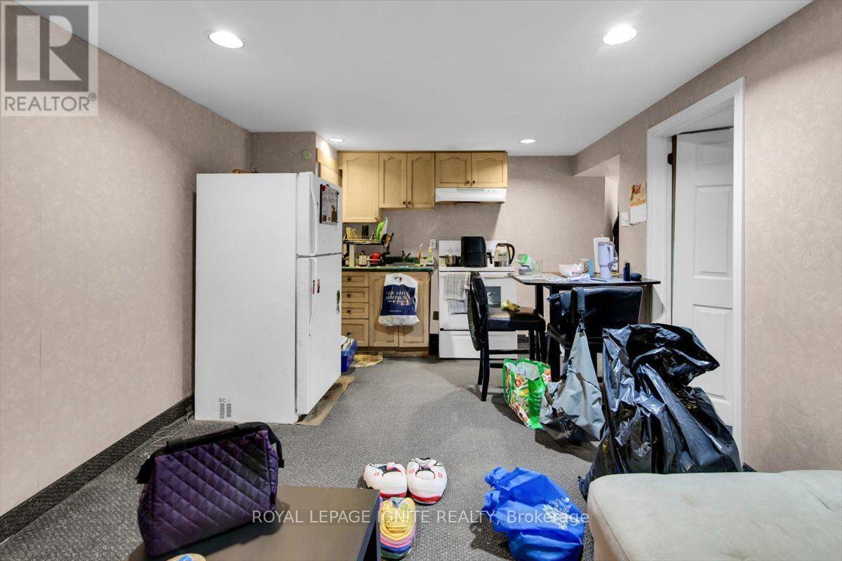 76 Celeste Drive, Toronto, ON photo 35