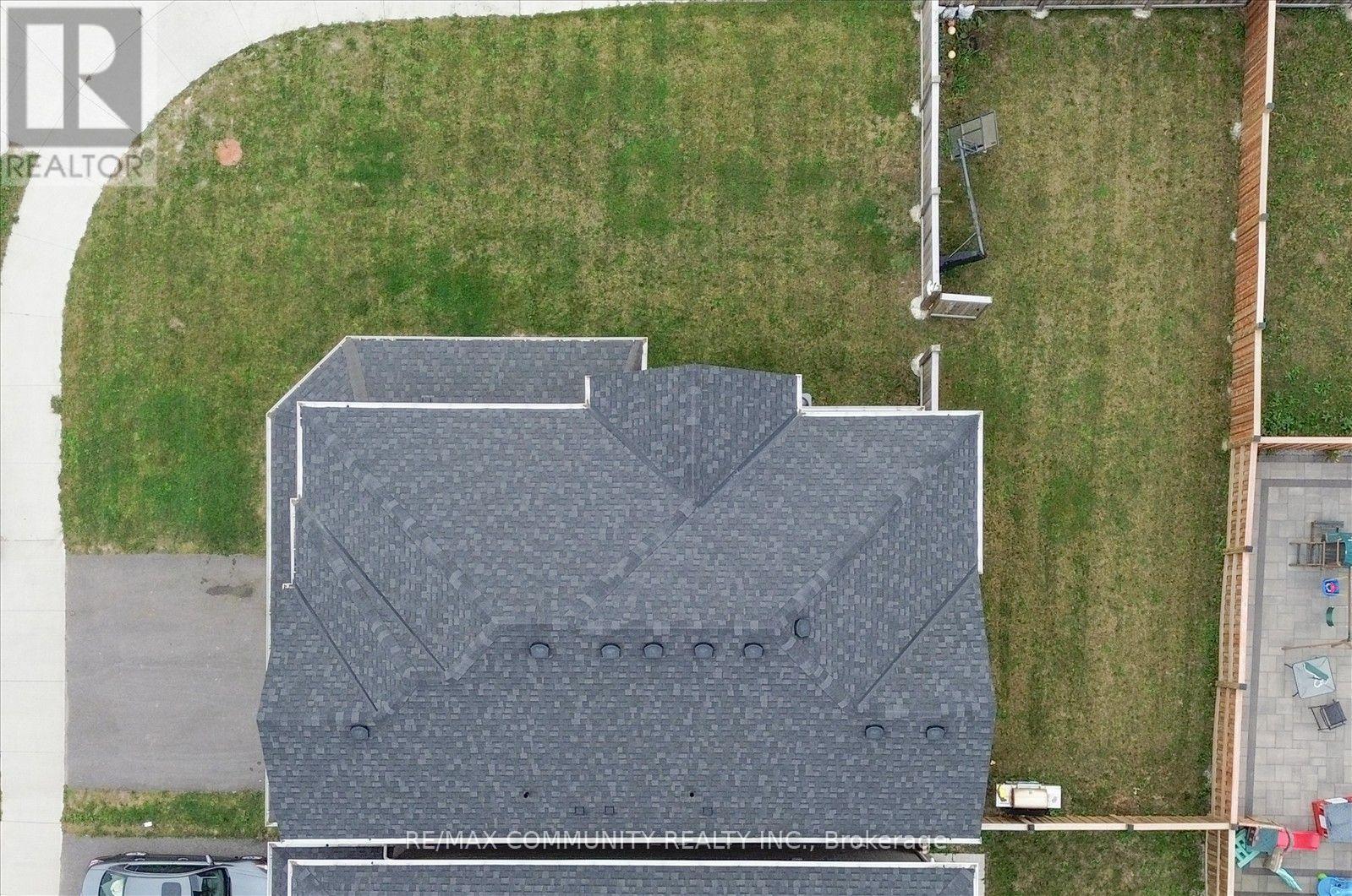 3001 HOLLYBERRY TRAIL - 40