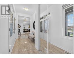 3001 Hollyberry Trail, Pickering, ON L1X0N5 Photo 11