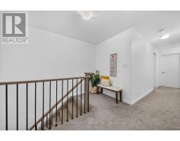 3001 Hollyberry Trail, Pickering, ON L1X0N5 Photo 24