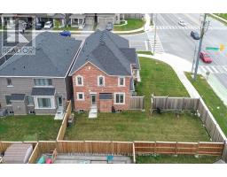 3001 Hollyberry Trail, Pickering, ON L1X0N5 Photo 41