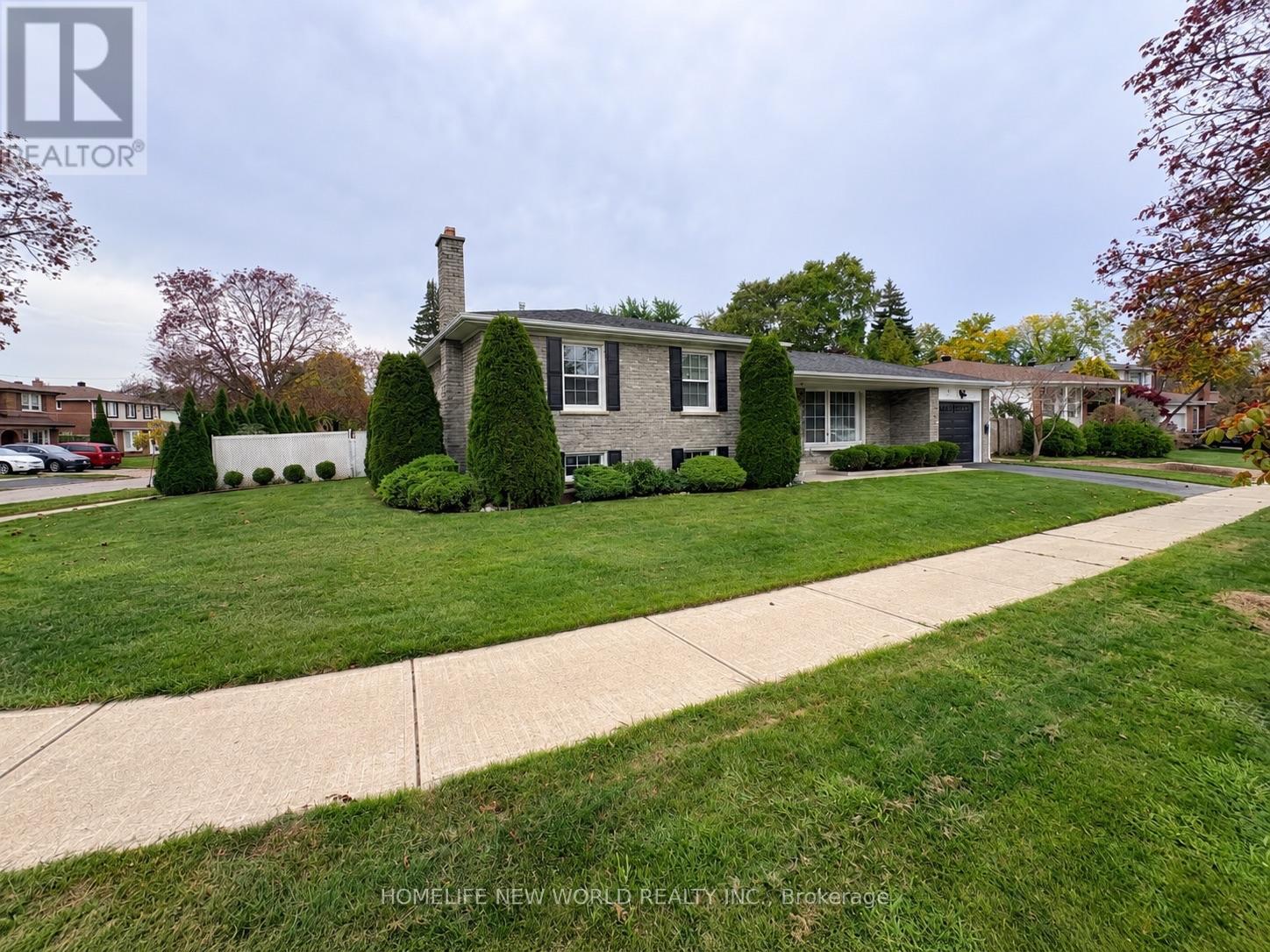 Photo of 53 PEBBLEHILL SQUARE