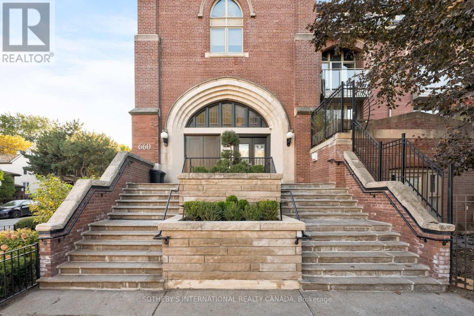 #102 660 PAPE STREET - 1