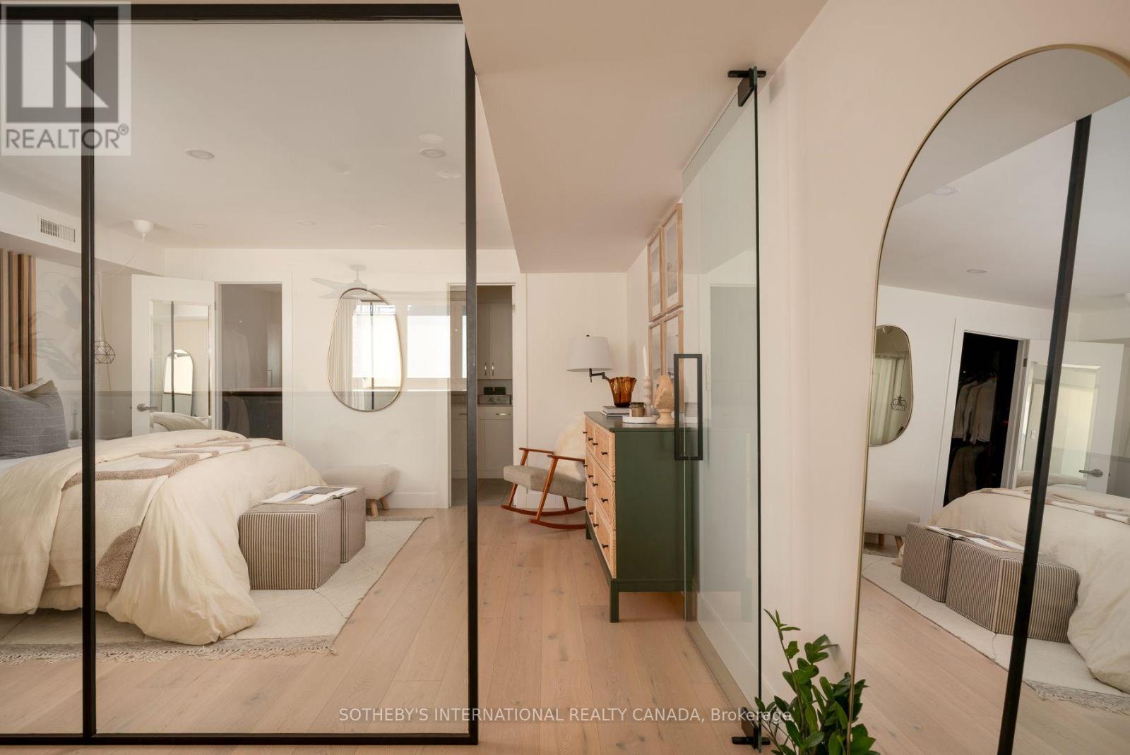 #102 660 PAPE STREET - Image 22