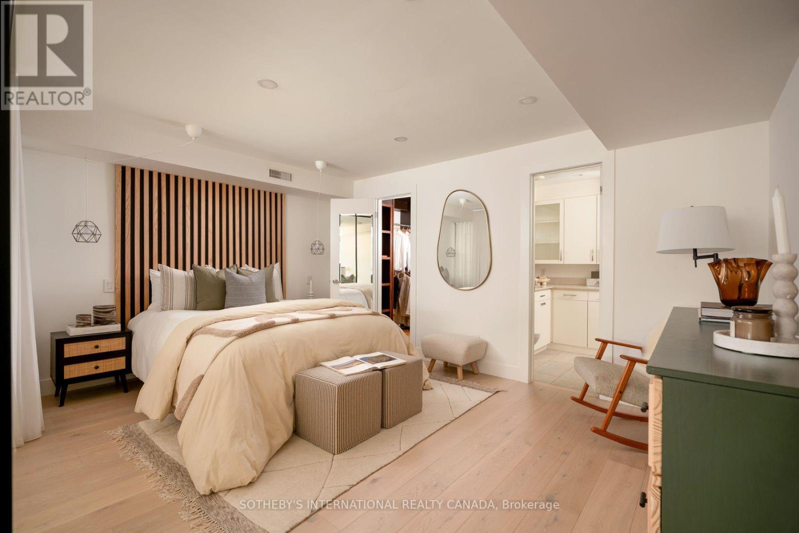 #102 660 PAPE STREET - Image 24