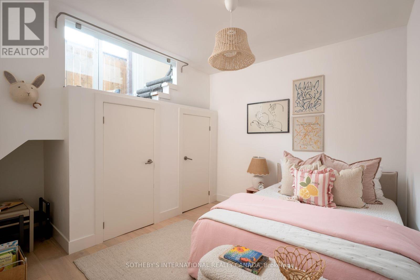 #102 660 PAPE STREET - Image 32