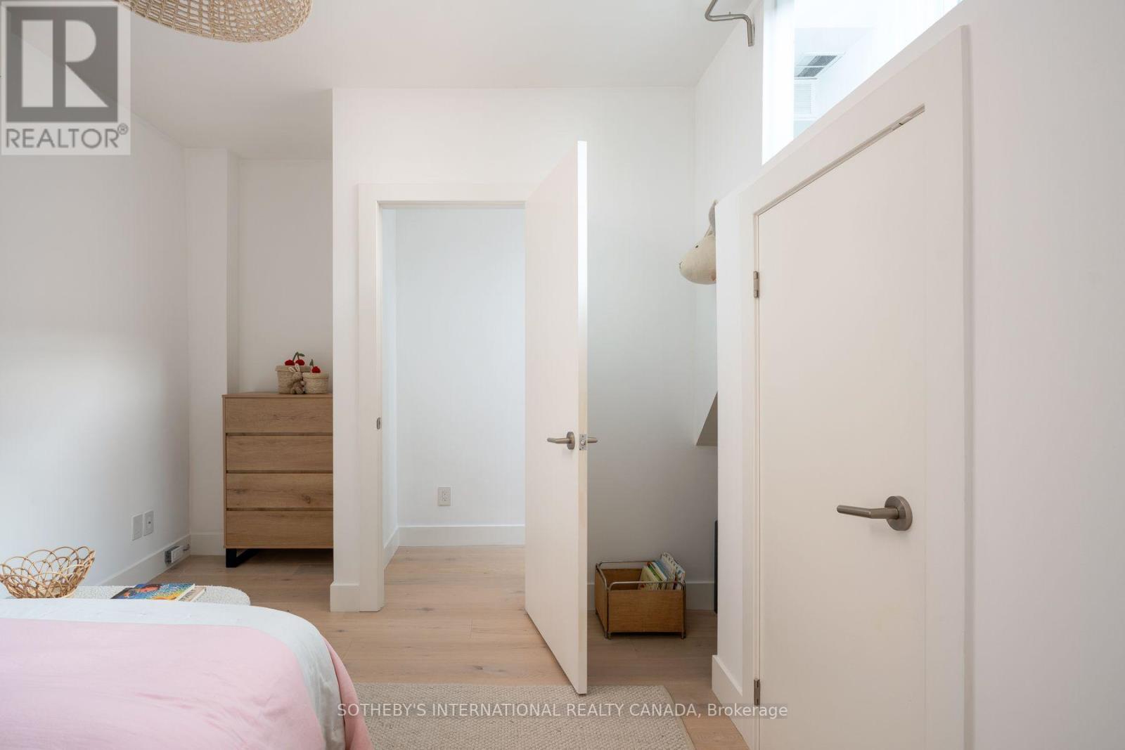 #102 660 PAPE STREET - Image 33