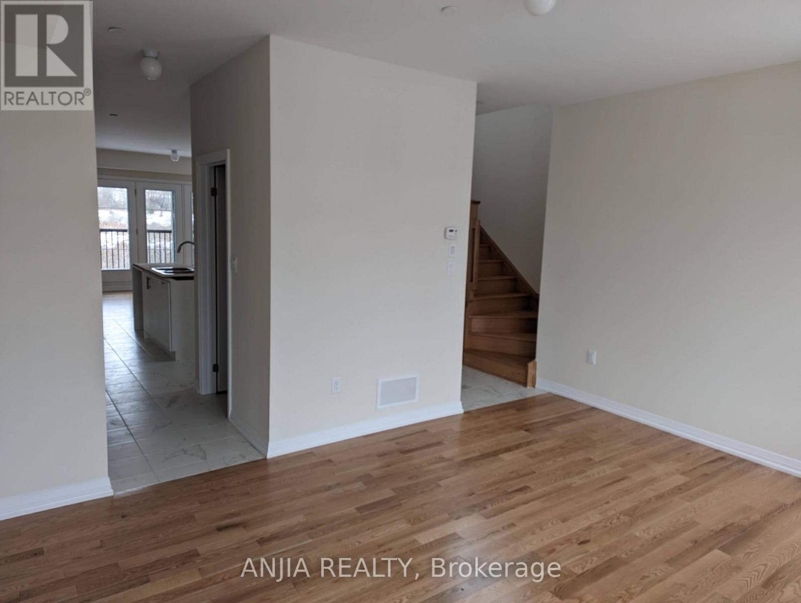 16 COOTE COURT - 9