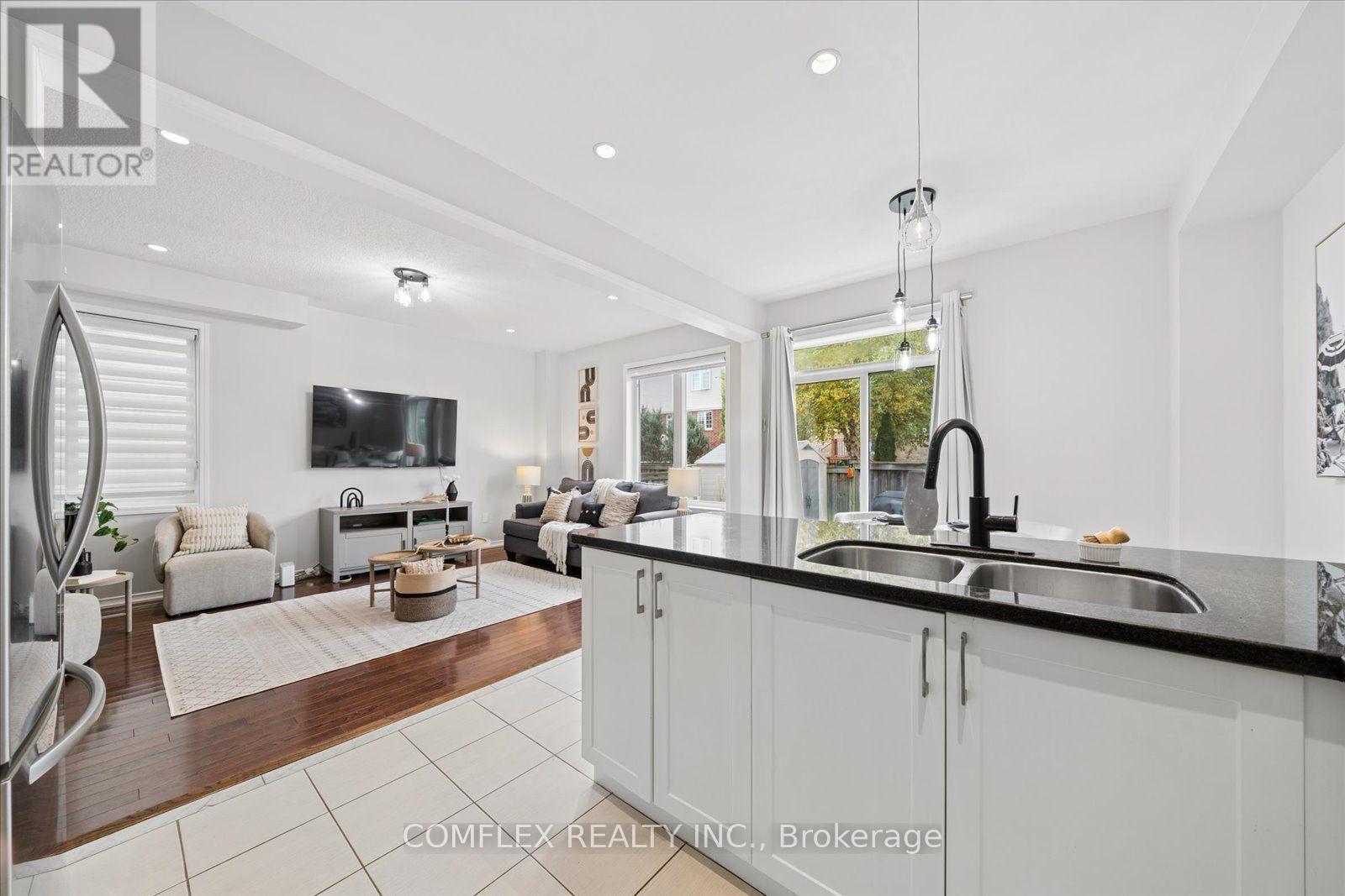 59 HODNETT CRESCENT - Image 22
