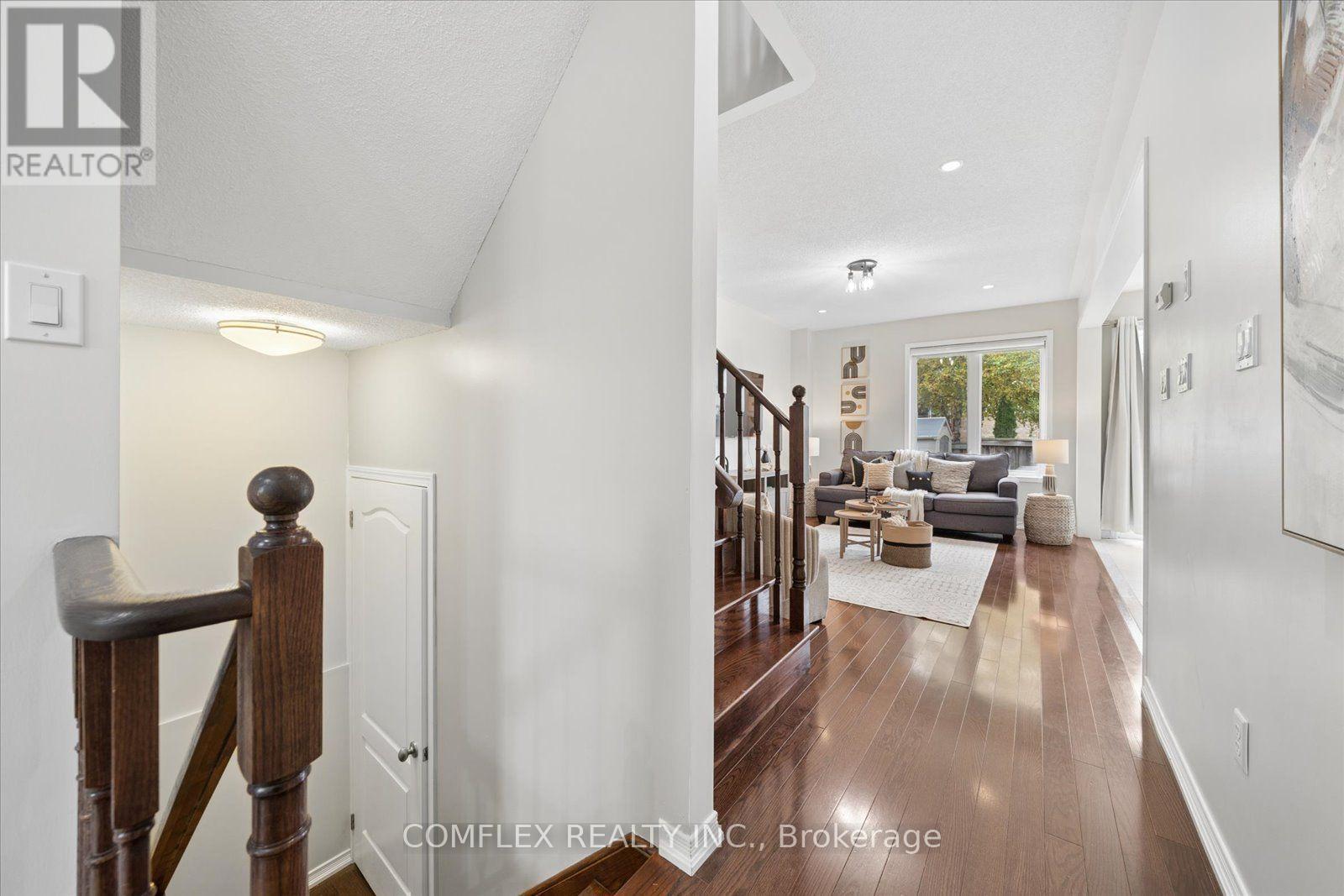 59 HODNETT CRESCENT - Image 8