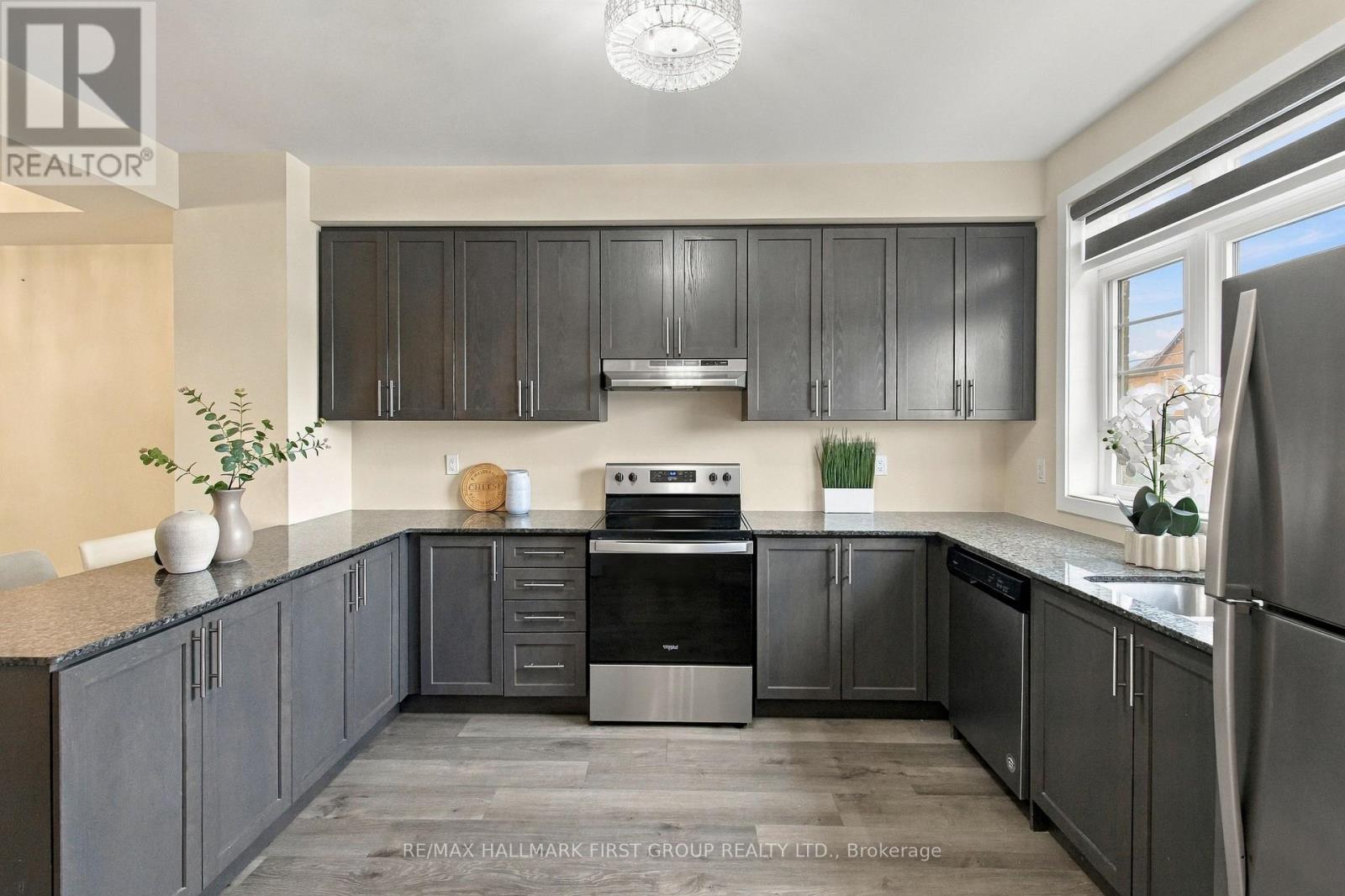 #303 250 FINCH AVENUE - 10