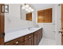 3pc Bathroom - 261 Carla Avenue, Stoney Creek, ON L8G3M9 Photo 11