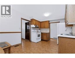 Living room - 261 Carla Avenue, Stoney Creek, ON L8G3M9 Photo 14