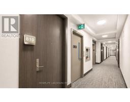819 - 15 Water Walk Drive, Markham, ON L6G0G2 Photo 13