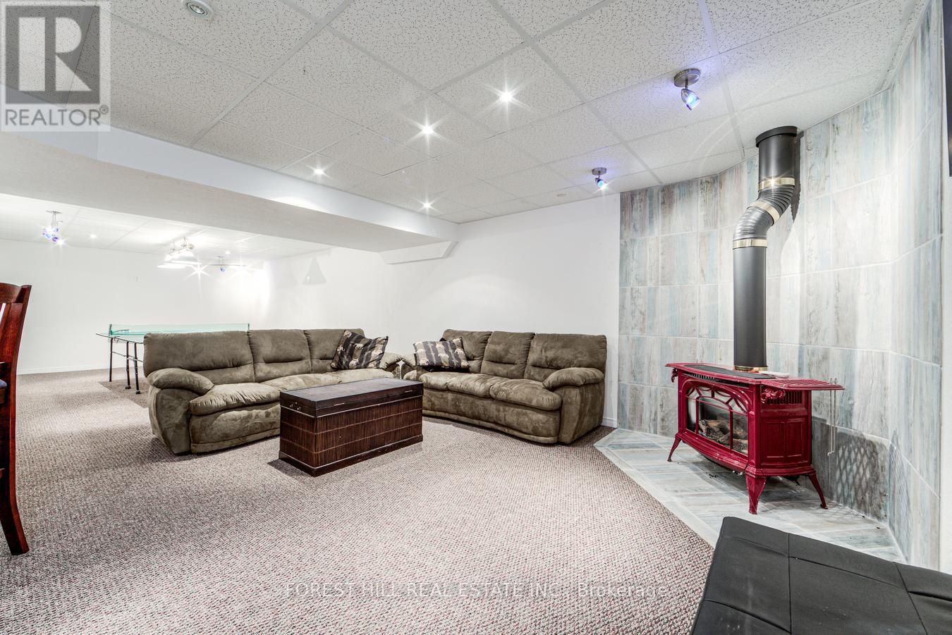54 MAPLE GROVE AVENUE - 40