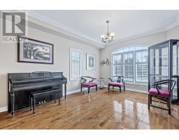 Dining room - 54 Maple Grove Avenue, Richmond Hill, ON L4E2V5 Photo 7