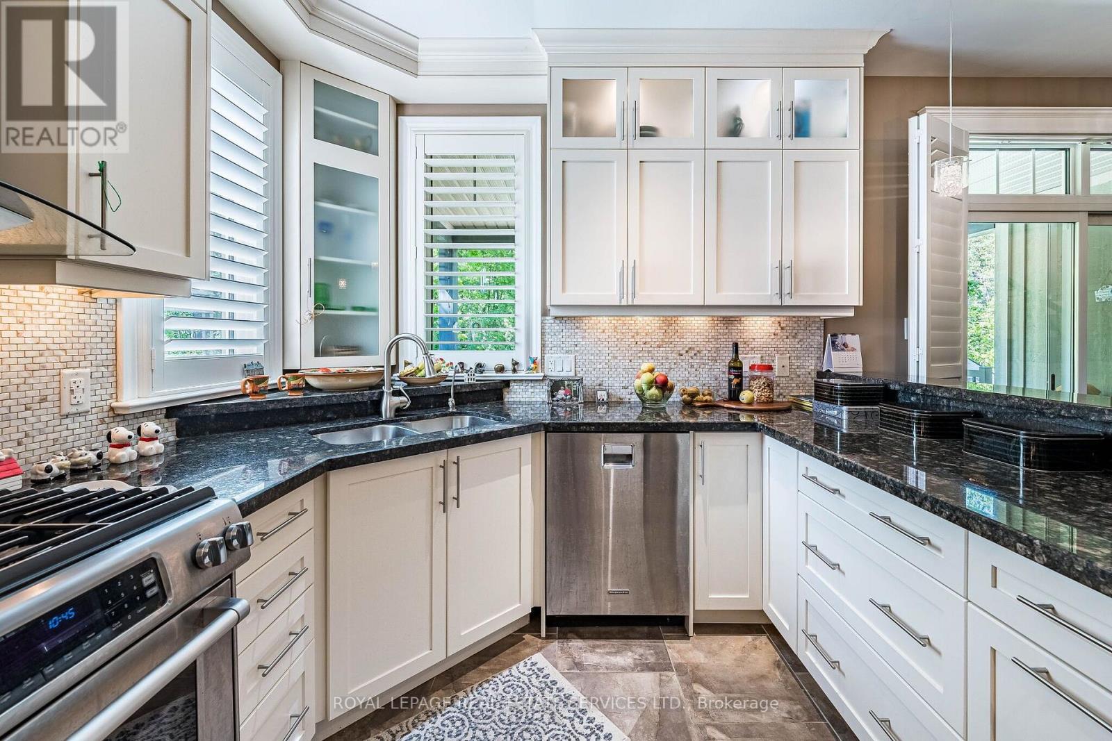 2295 Shore Lane, Wasaga Beach, ON photo 16