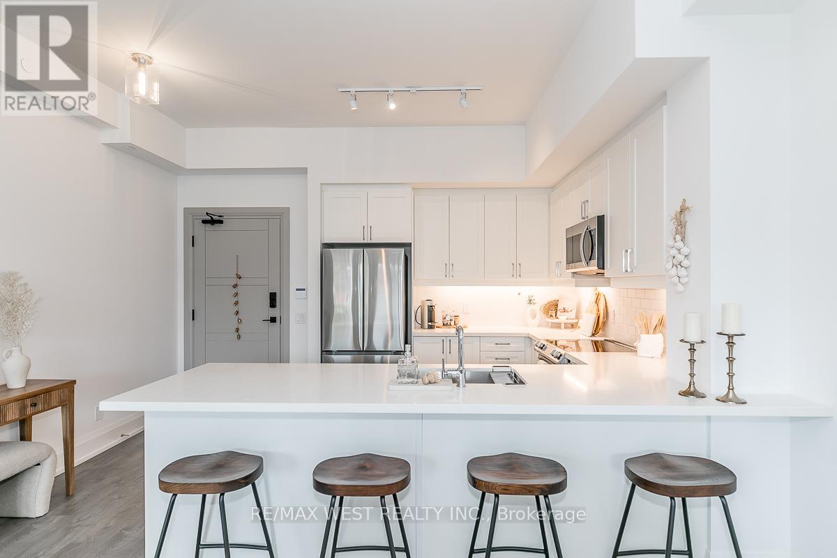 #212 1 HUME STREET - 11