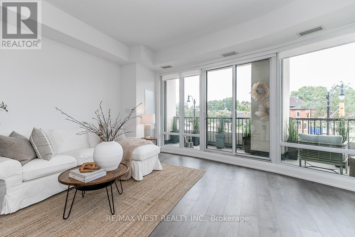 212- 1 Hume Street, Collingwood, ON photo 16