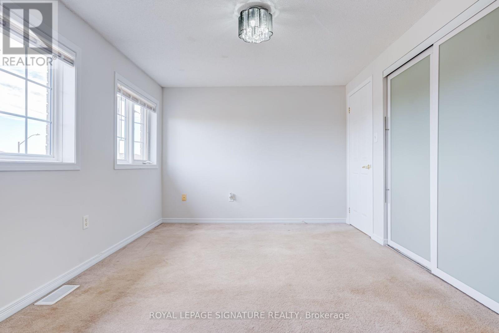 58 Goodwin Drive, Barrie photo 17