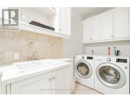 2370 Hammond Road, Mississauga, ON L5K1T2 Photo 25