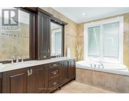 2370 Hammond Road, Mississauga, ON L5K1T2 Photo 31