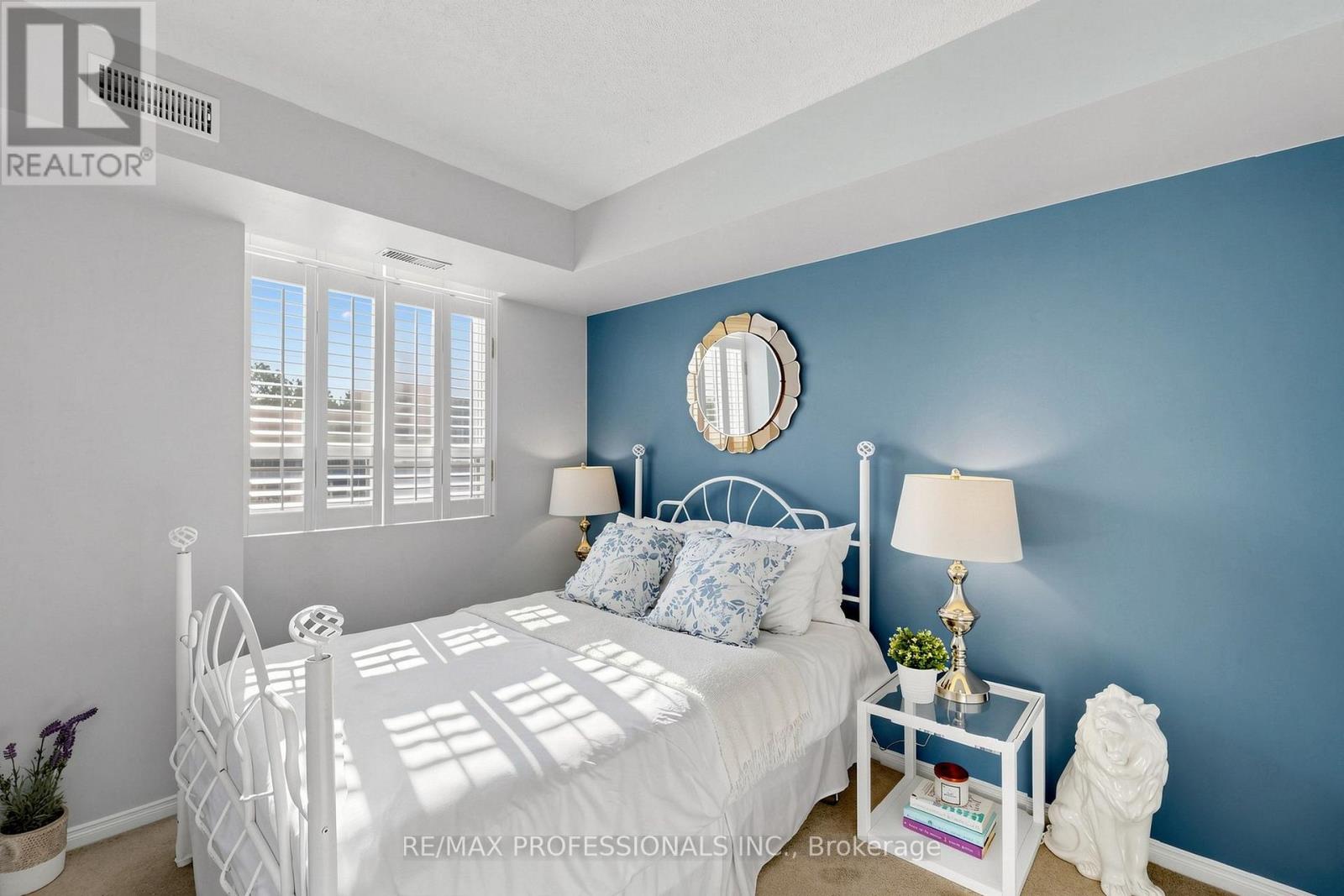 #205 32 TANNERY STREET - 25