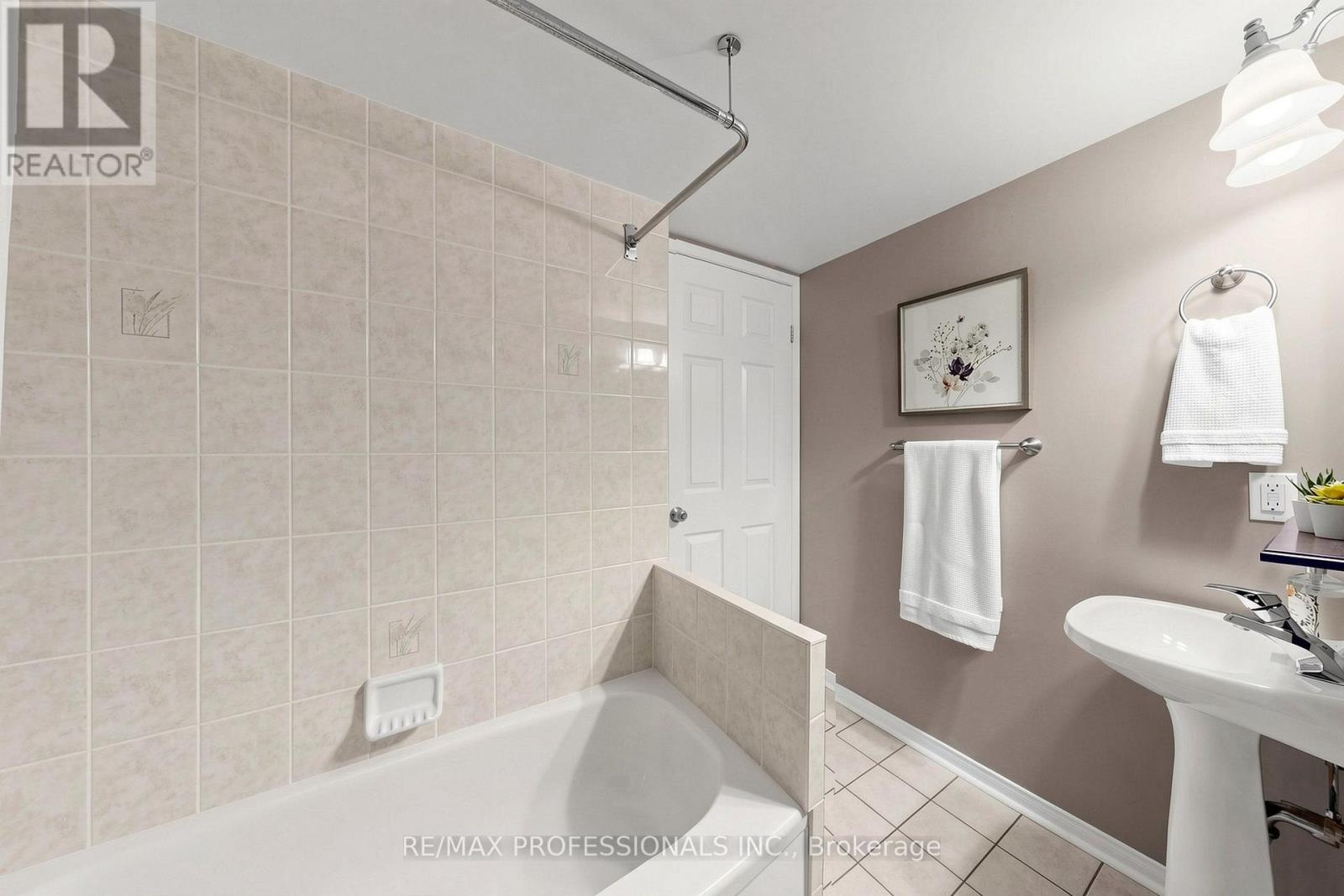 #205 32 TANNERY STREET - 28