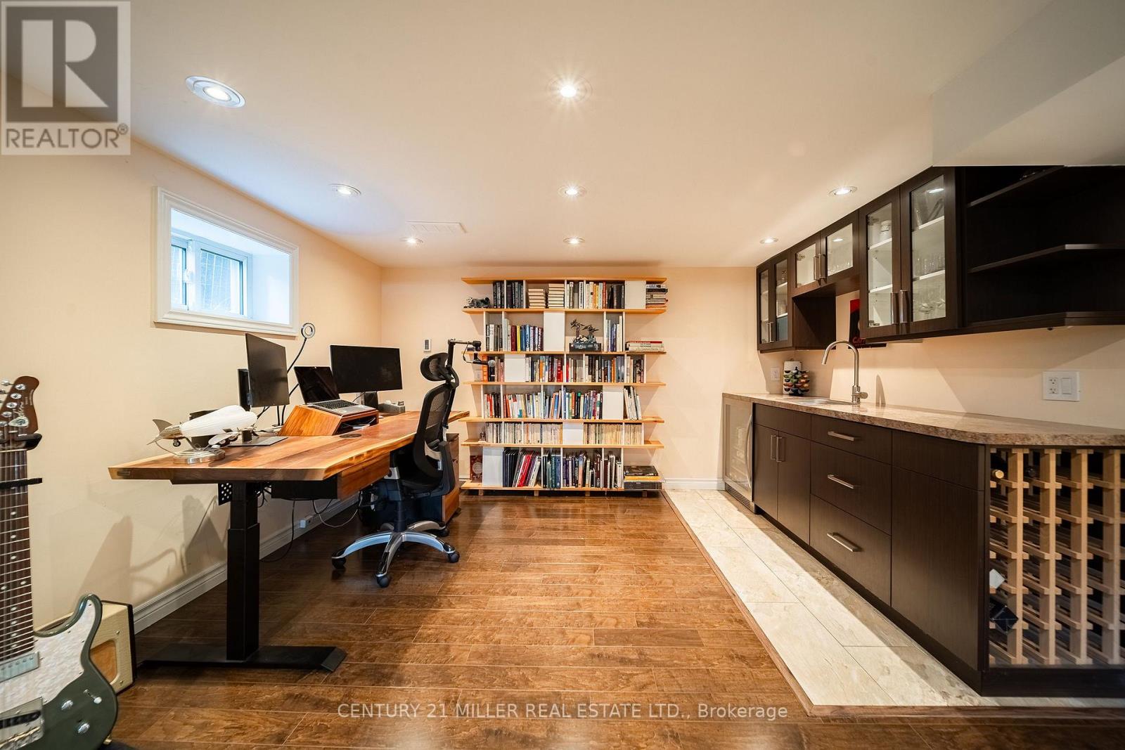 475 WILLIS DRIVE - 23