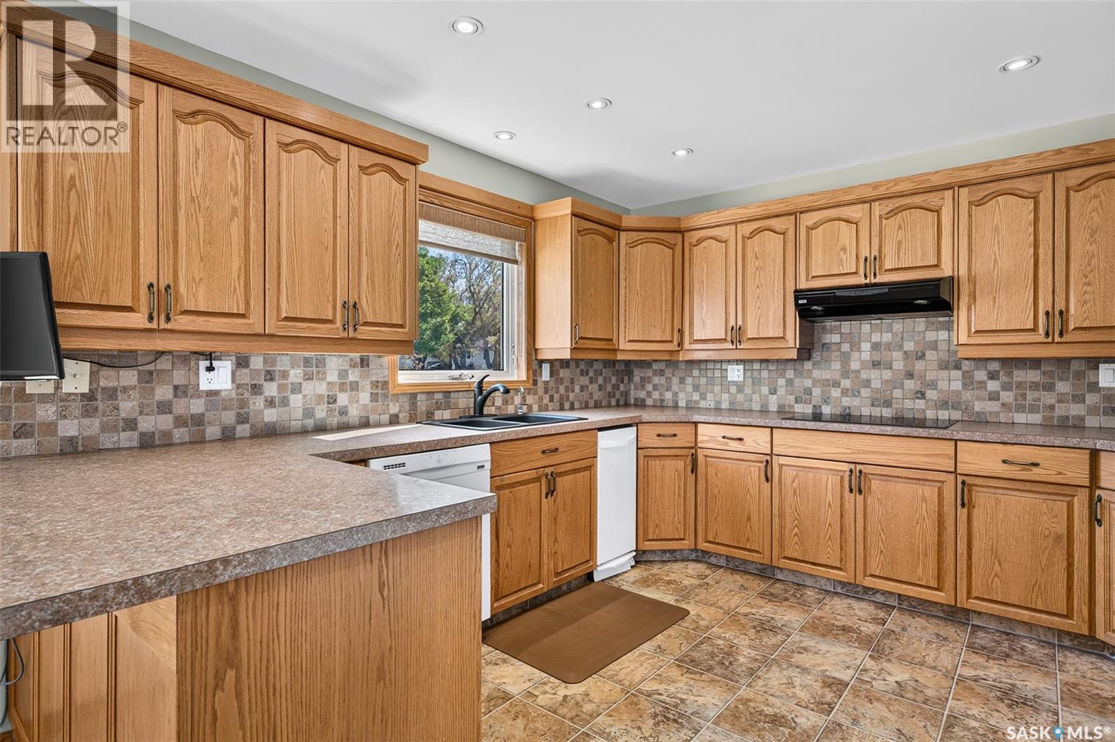 1002 Vaughan STREET - 19
