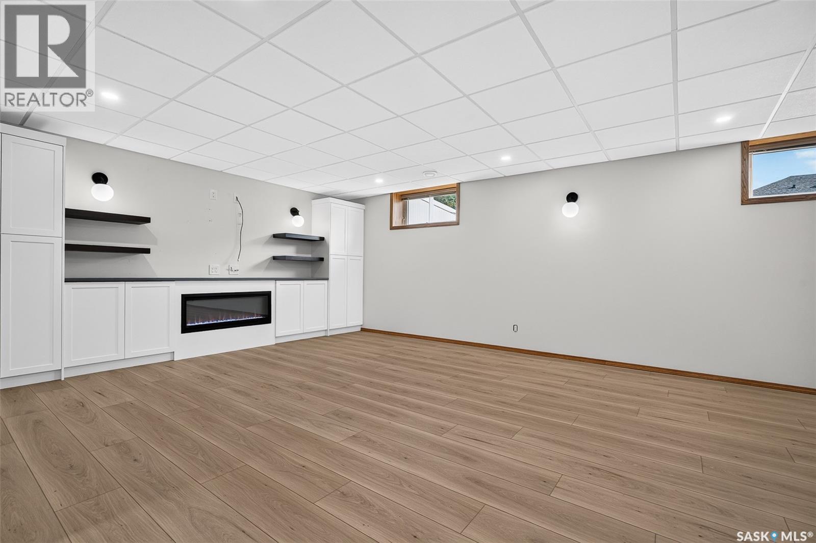 1002 Vaughan STREET - Image 40