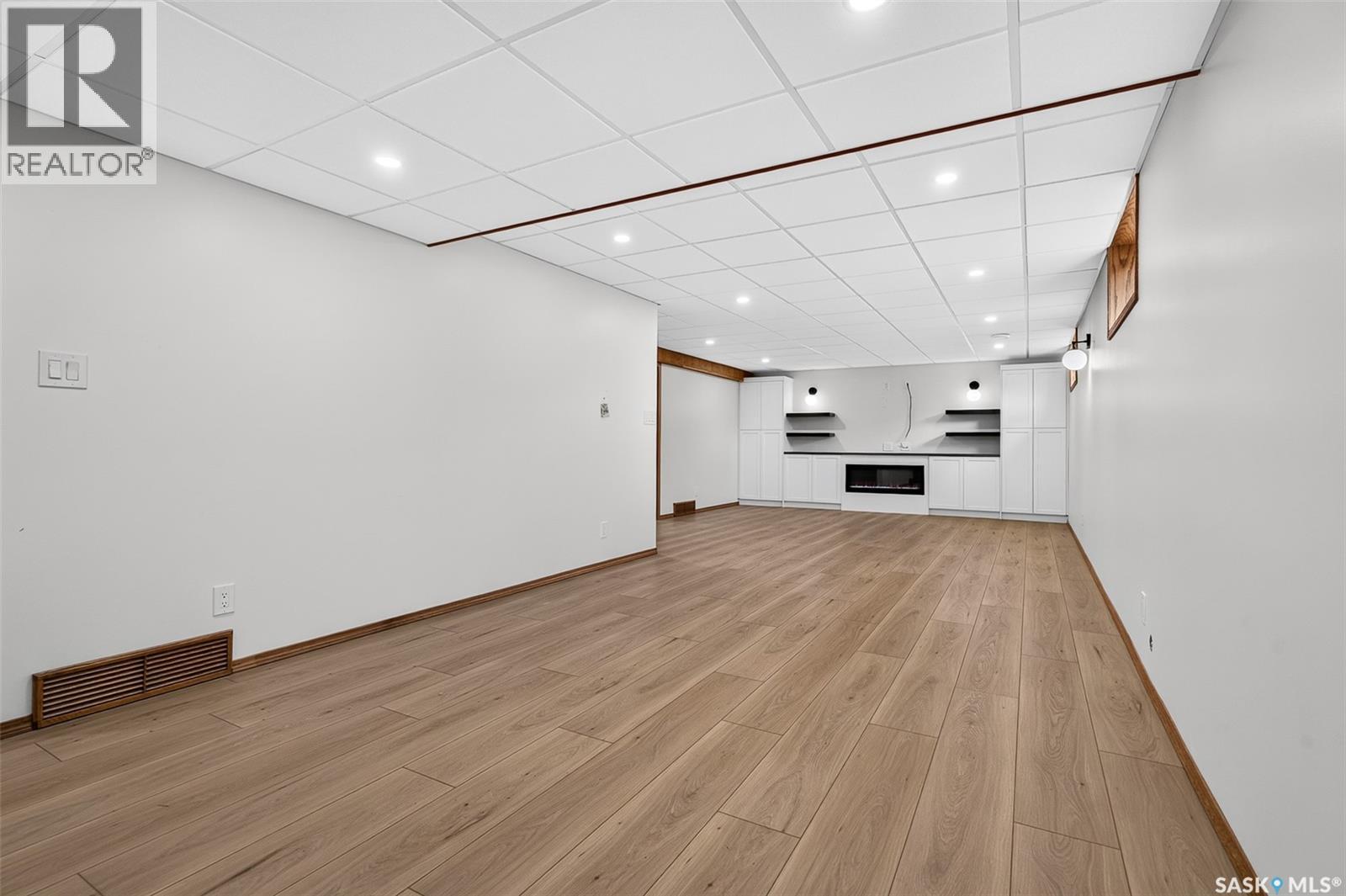 1002 Vaughan STREET - Image 49