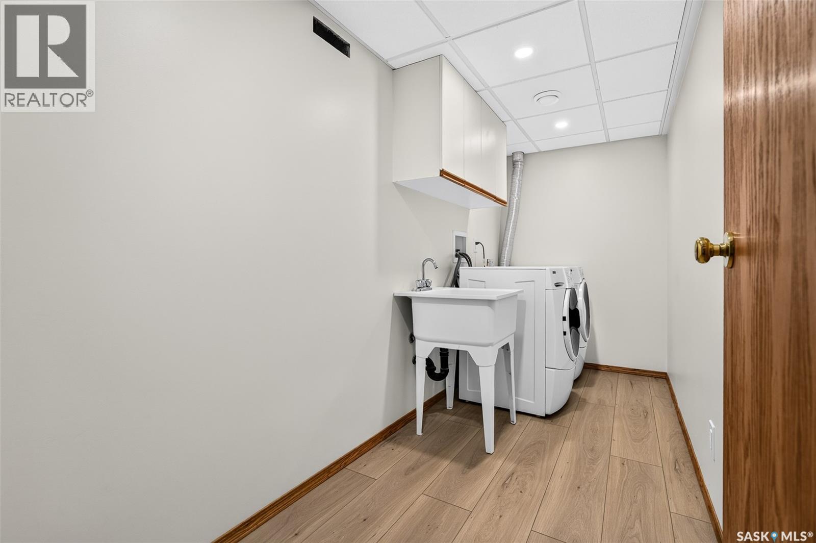 1002 Vaughan STREET - 59