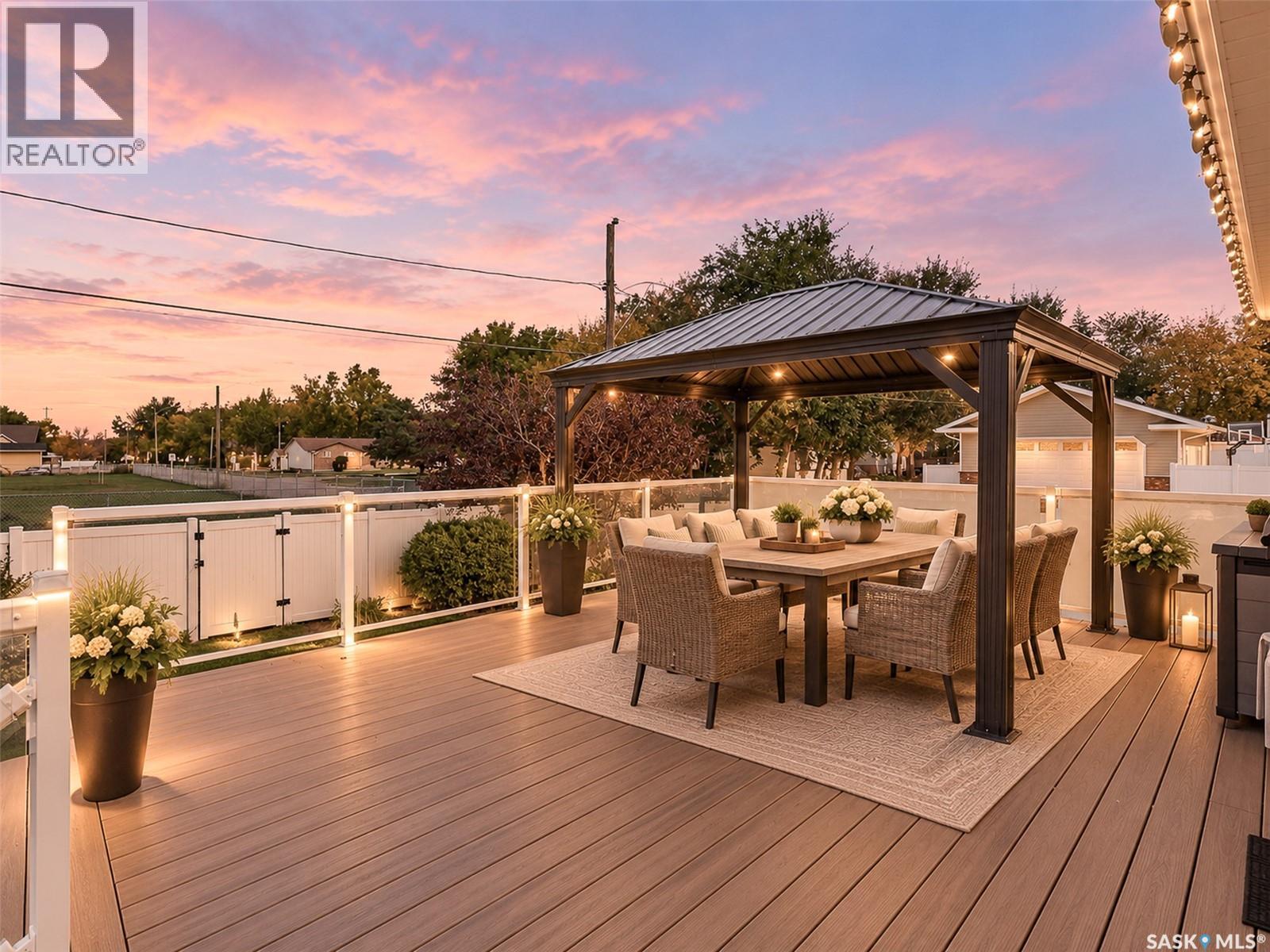 1002 Vaughan STREET - 71