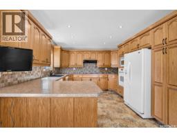 Bedroom - 1002 Vaughan Street, Moose Jaw, SK S6H5P2 Photo 13