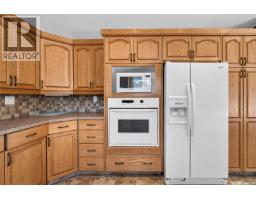 Storage - 1002 Vaughan Street, Moose Jaw, SK S6H5P2 Photo 17
