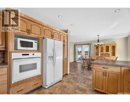 1002 Vaughan Street, Moose Jaw, SK S6H5P2 Photo 22