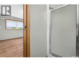 1002 Vaughan Street, Moose Jaw, SK S6H5P2 Photo 38