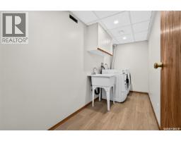 1002 Vaughan Street, Moose Jaw, SK S6H5P2 Photo 59