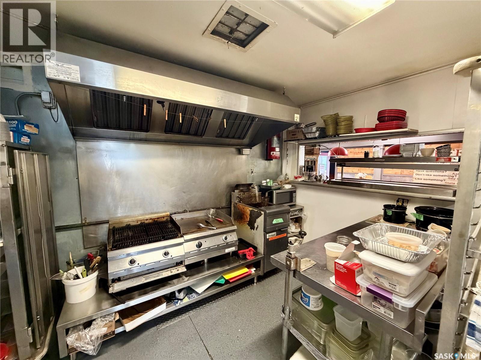 1020 Railway AVENUE, Carnduff — photo 21