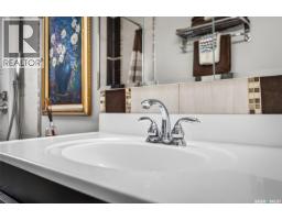 66 Edelweiss Crescent, Moose Jaw, SK S6J1E5 Photo 34